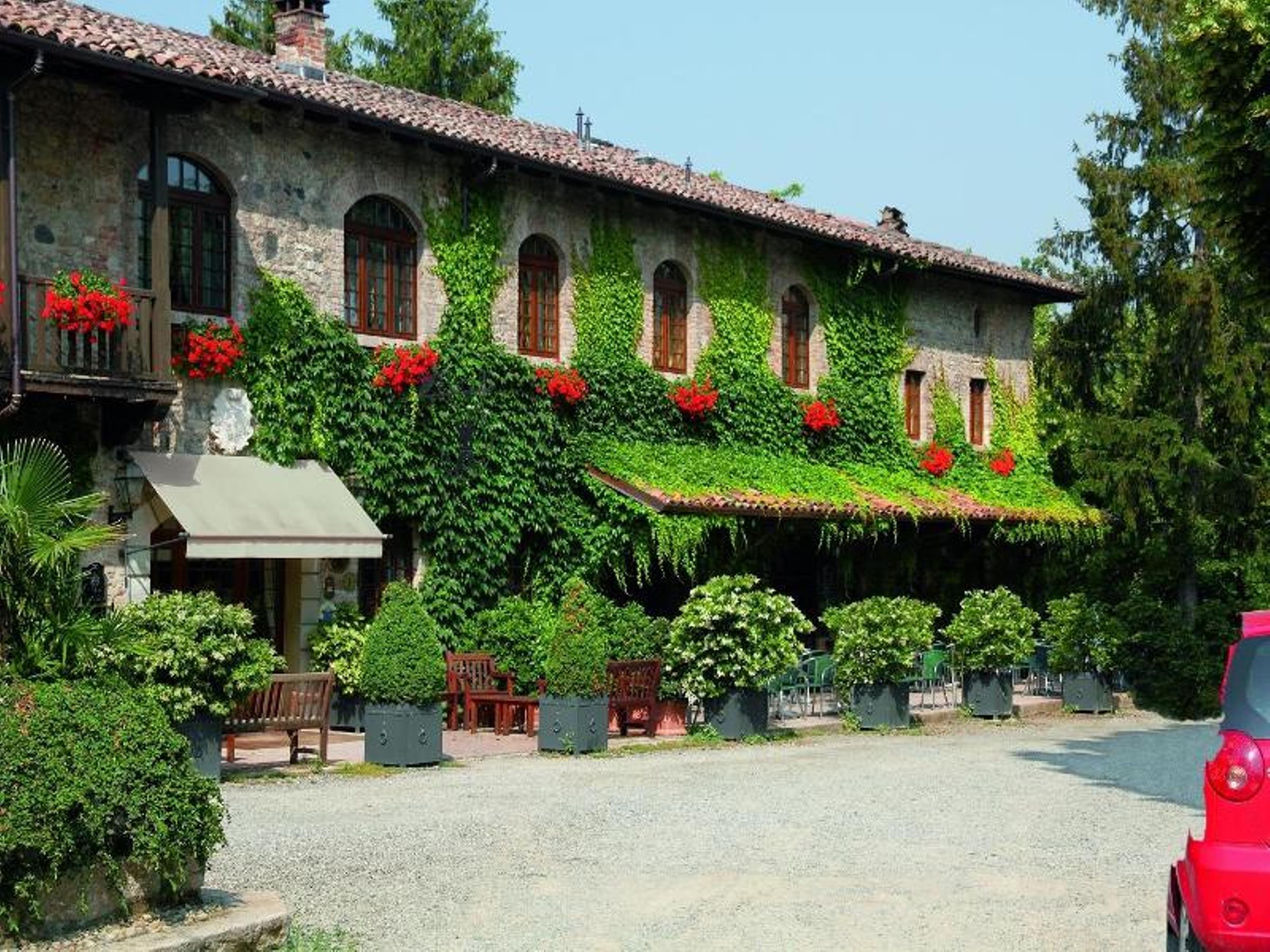 圣托马斯广场酒店 Gazzola Di Rivalta 外观 照片